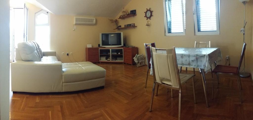 Nerina Apartment Petrovac Luaran gambar